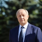 Губернатор обратился к родителям в первый день каникул