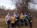 Сотрудники Красноармейского центра «Семья», в очередной раз, с удовольствием, приняли участие в уборке территории «Козьего парка»