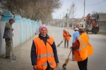  Работники МУП "Комбинат благоустройства" не покладая рук, занимались уборкой городских улиц