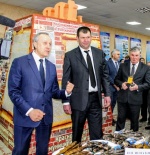 Губернатор Саратовской области Радаев Валерий Васильевич по достоинству оценил качество представленной на выставке продукции местных производителей
