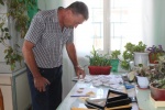 Сергей Борисович Зазулин посетил лабораторию, в которой производится оценка качества зерна