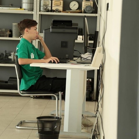 Студенты 3.jpg Студенты 3.jpg