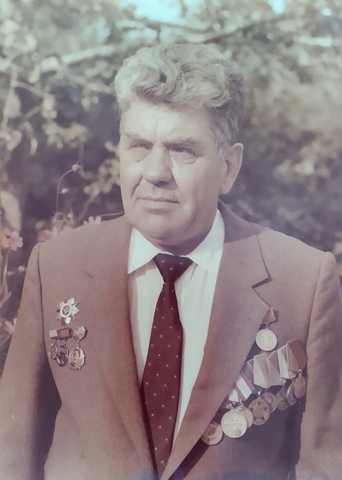 Трушакин В.П. заслуженный ветеринарный врач, ветеран войны и труда, 1980-ые г.г..jpg